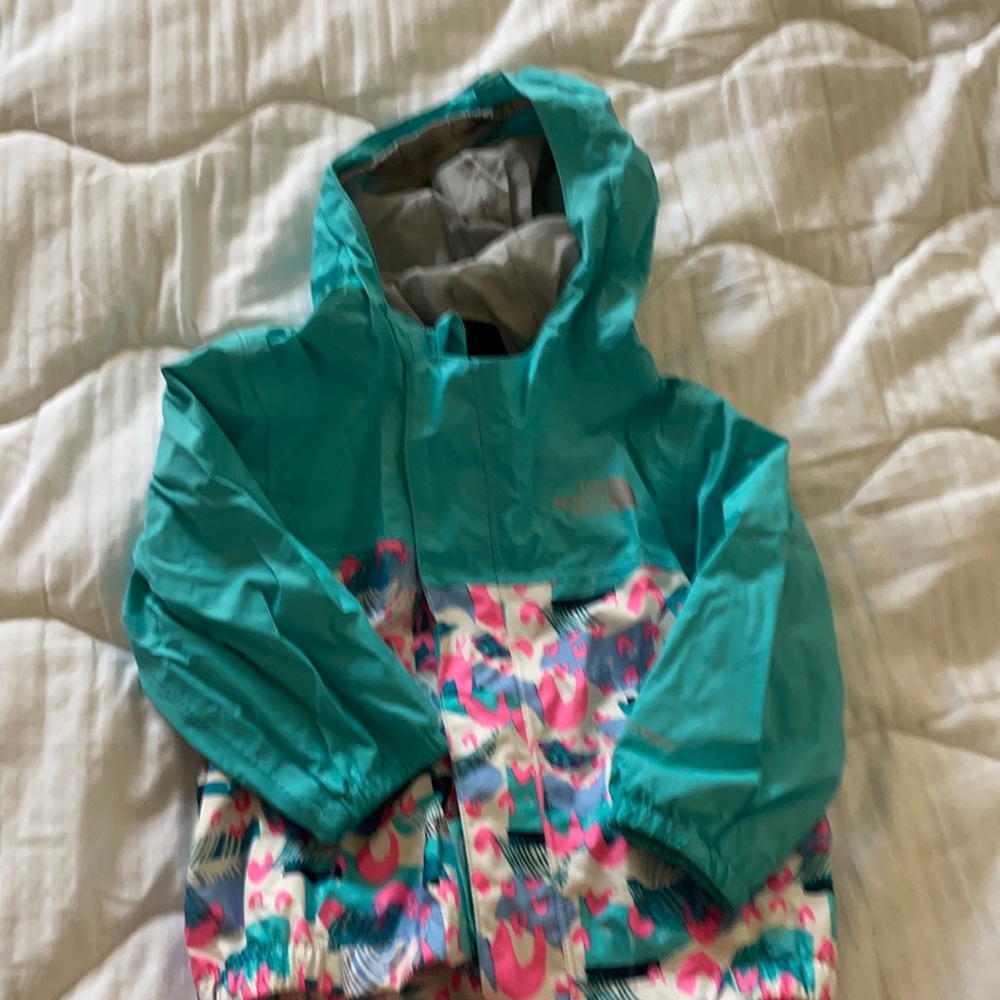 North Face rain jacket/pants size 6-12 months.